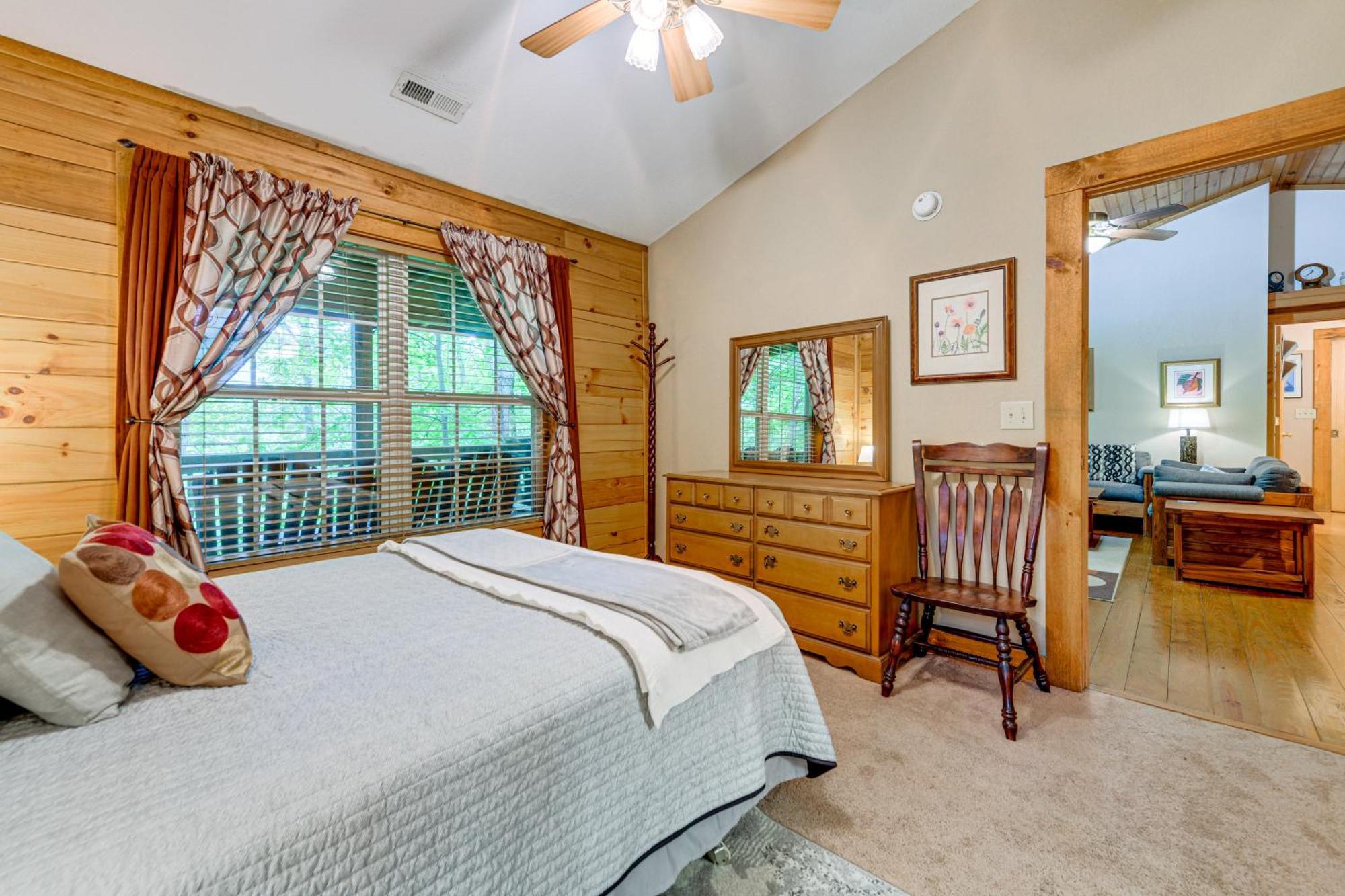 Serene Maggie Valley Retreat With Deck And Hot Tub! المظهر الخارجي الصورة