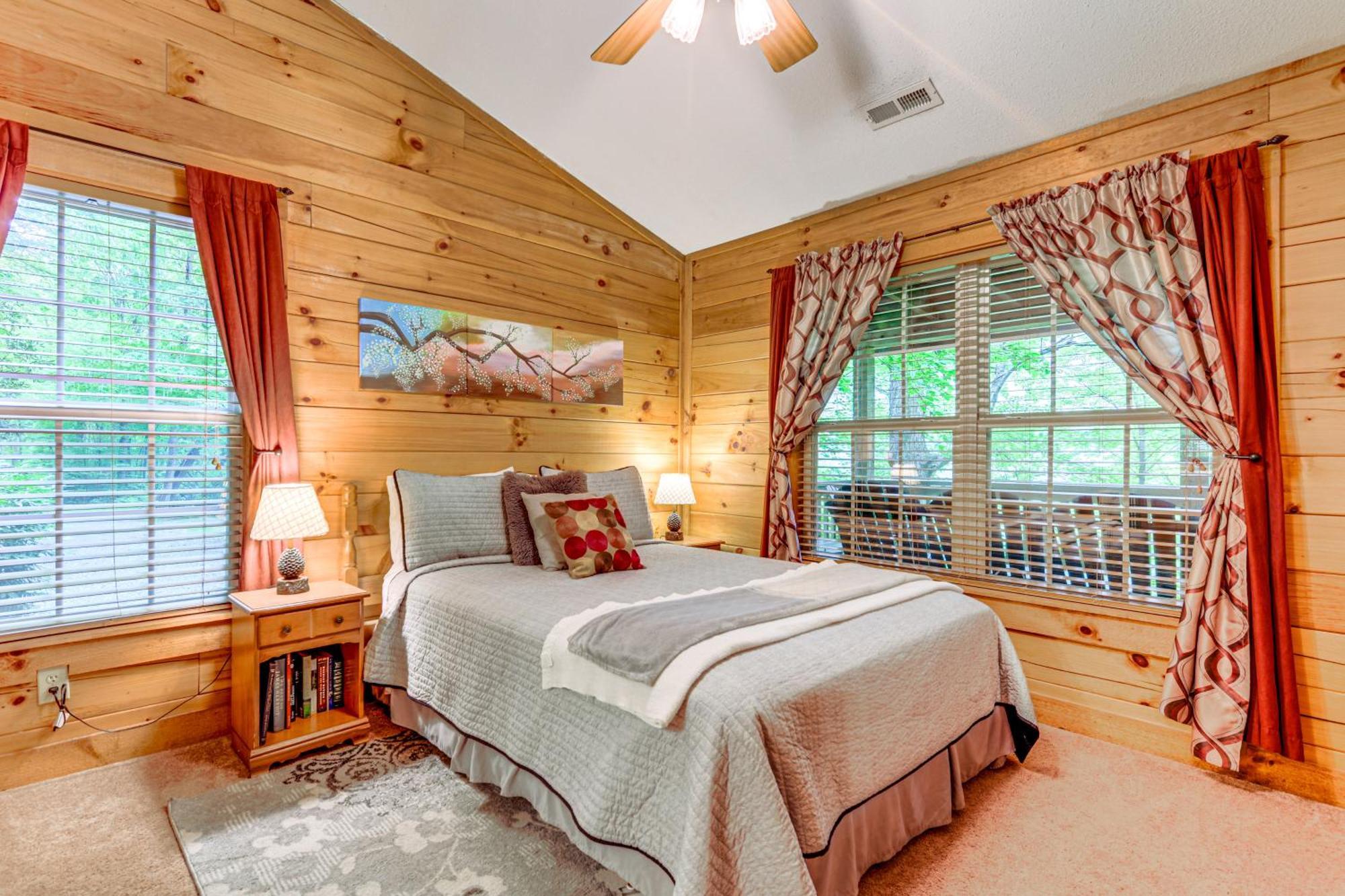 Serene Maggie Valley Retreat With Deck And Hot Tub! المظهر الخارجي الصورة